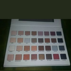 Lorac Mega Pro 3